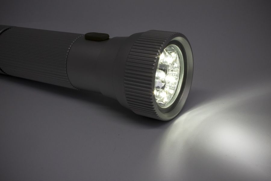 Ručné LED svietidlo